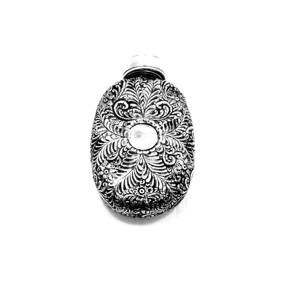 Hand Made Other - VINTAGE SILVER DRINK FLASK WITH SILVER SHOT CUP